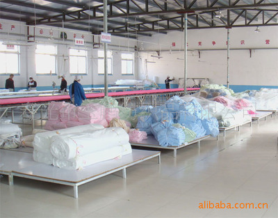 壽光市玉鵬紡織品 優(yōu)質夏涼被供應，精選被子、蠶絲被、羽絨被